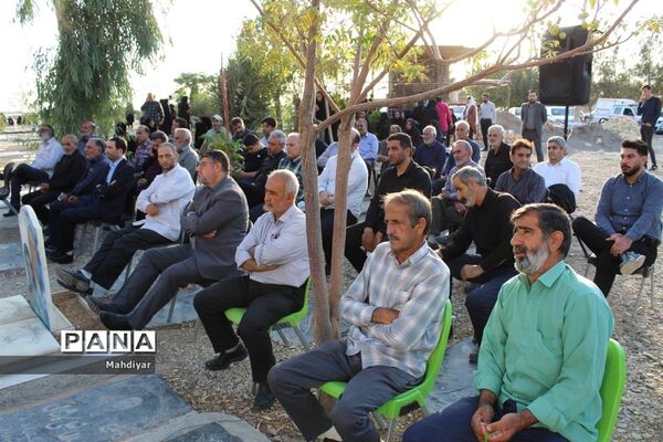 گل باران مزار شهدای شهر جوادآباد