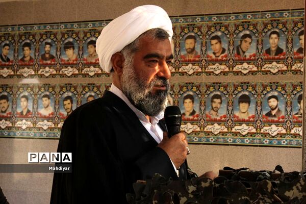 گل باران مزار شهدای شهر جوادآباد
