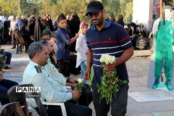 گل باران مزار شهدای شهر جوادآباد