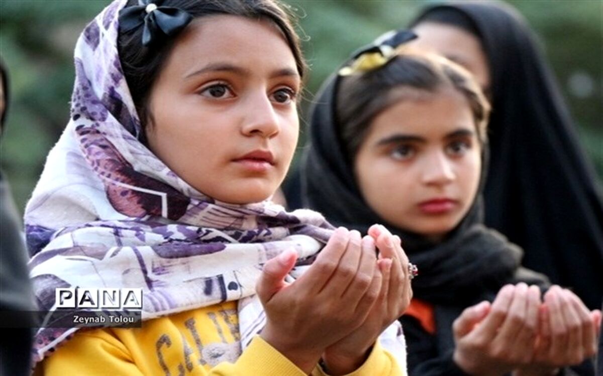 اجرای سرود همگانی دختر ایران در قشم/فیلم