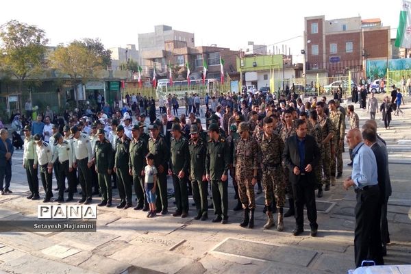 غبارروبی و عطرافشانی مزار شهدا