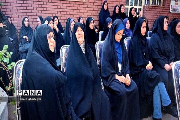مراسم گرامیداشت هفته دفاع مقدس در اداره آموزش و پرورش شهرستان قرچک