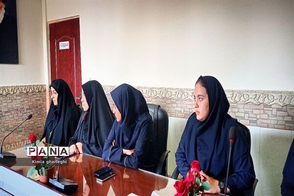 جلسه توانمندسازی خبرنگاران در سالن ثقلین اداره آموزش و پرورش شهرستان قرچک