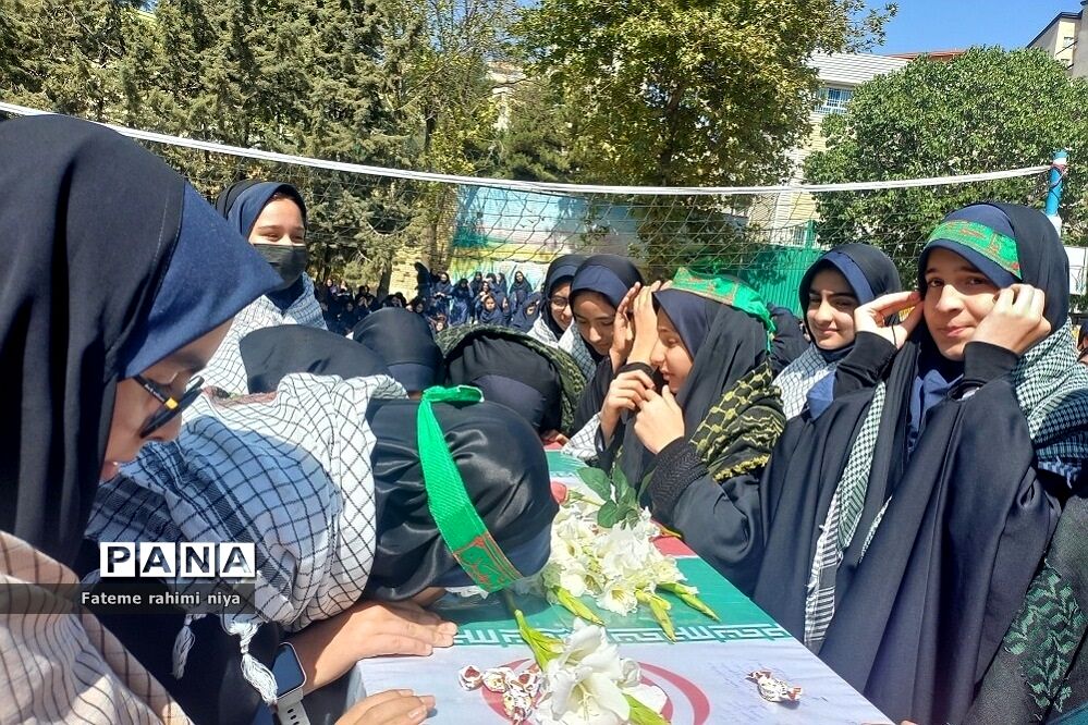 تشییع پیکر مطهر شهید گمنام در دبیرستان تربیت رودهن