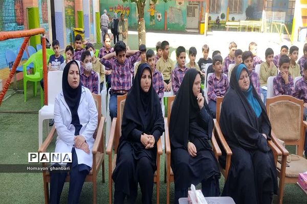 نواختن زنگ مهر عاطفه‌ها در ناحیه 2 شیراز