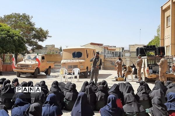 حضور کاروان مقاومت در مدرسه حضرت معصومه شهرستان فیروزکوه