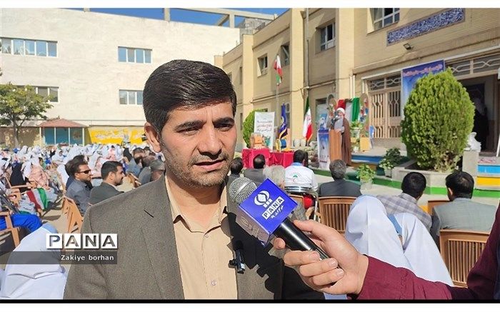 جشن عاطفه‌ها در آموزشگاه‌ها با هدف تمرین نوع‌دوستی برگزار می‌شود/ فیلم