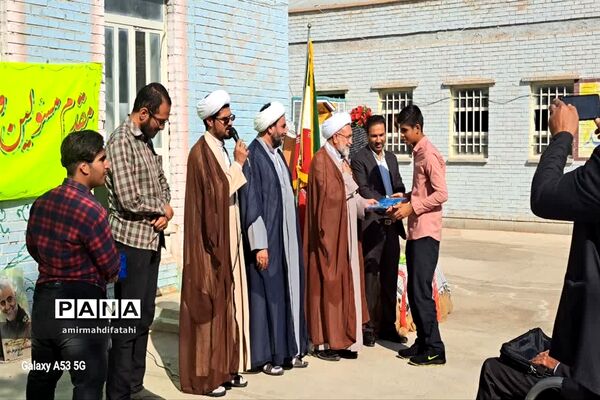 افتتاح دبیرستان متوسطه اول و دوم صدرا در ابرکوه
