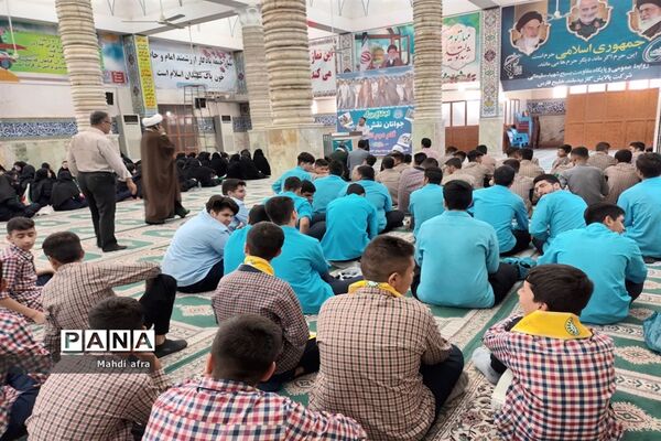 اجتماع جوانان نقش آفرین گام دوم انقلاب در بهبهان