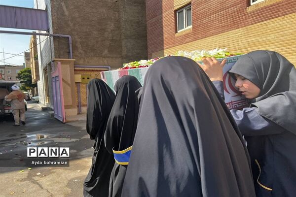 استقبال از شهید گمنام در مدرسه نبوت صفادشت