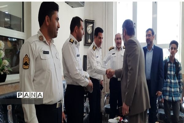 مراسم نواختن زنگ مهر و  تقدیر از فرزندان شهید سرهنگ جام دوست