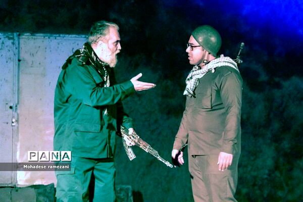 نمایش بزرگ میدانی نوری در نیمروز در بوستان کوهشار