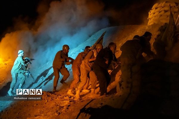 نمایش بزرگ میدانی نوری در نیمروز در بوستان کوهشار