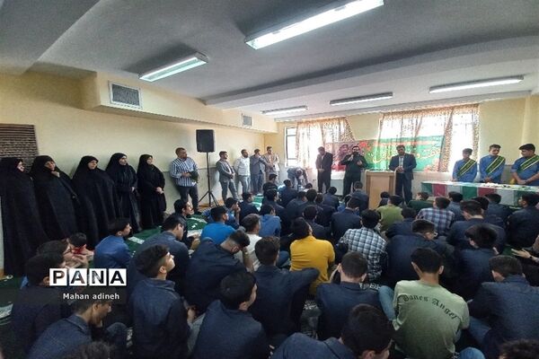 مراسم تجدید پیمان با شهید گمنام در دبیرستان علامه حلی۲ شهر جدید پرند