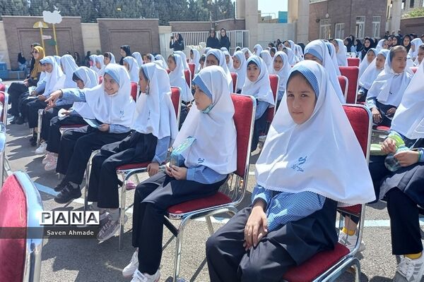 شور عاطفه‌ها در مدارس صفادشت