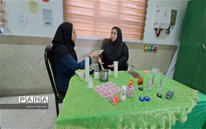 شمع‌سازی در محیط خانه، موجب کاهش اضطراب و تنظیم خواب افراد می‌شود