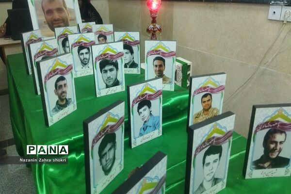 برگزاری نمایشگاه  اسوه به‌مناسبت هفته دفاع مقدس در شهرستان قرچک