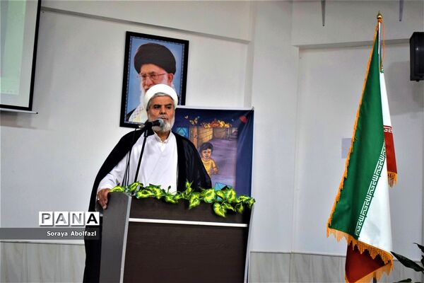 جشن عاطفه‌ها در مدرسه حضرت مریم اردکان