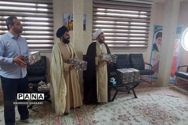 مراسم تجلیل از روحانیون طرح امین مدارس منطقه کهریزک