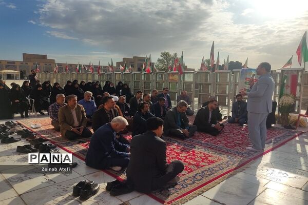 مراسم غبارروبی مزار شهدا در آرامستان خواجه ربیع مشهد