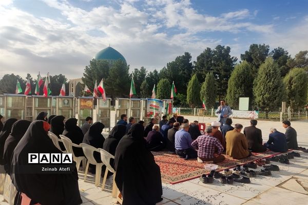 مراسم غبارروبی مزار شهدا در آرامستان خواجه ربیع مشهد