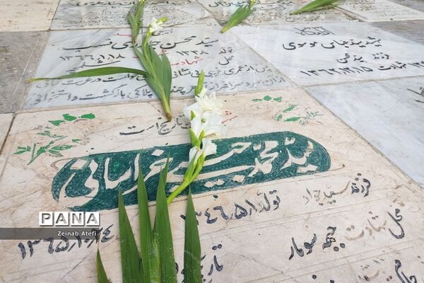 مراسم غبارروبی مزار شهدا در آرامستان خواجه ربیع مشهد