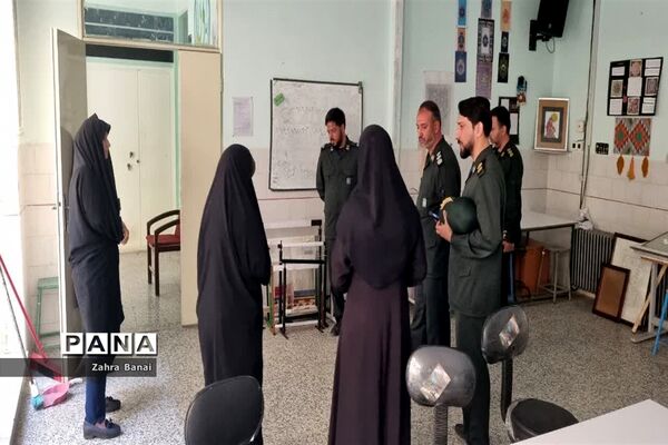 گرامیداشت هفته دفاع مقدس با حضور بسیج شهید منتظر قائم یزد
