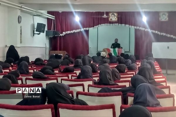 گرامیداشت هفته دفاع مقدس با حضور بسیج شهید منتظر قائم یزد