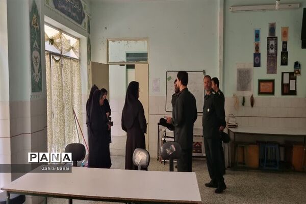 گرامیداشت هفته دفاع مقدس با حضور بسیج شهید منتظر قائم یزد