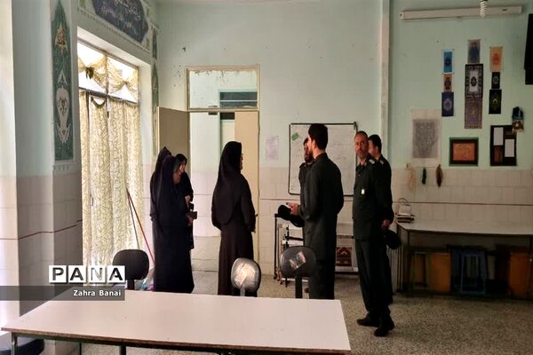 گرامیداشت هفته دفاع مقدس با حضور بسیج شهید منتظر قائم یزد