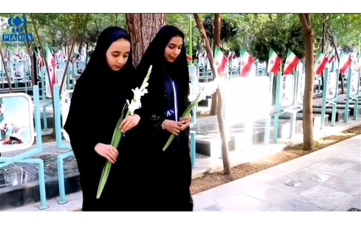 برگزاری مراسم غبارروبی و عطرافشانی گلزار شهدای شهرستان نجف‌آباد