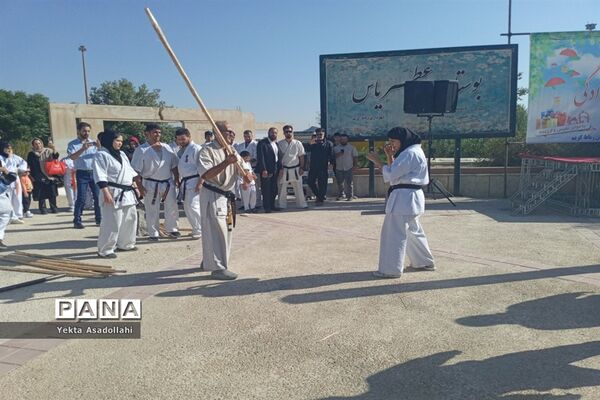 همایش بزرگ پیاده‌روی خانوادگی در شهرستان رباط‌کریم
