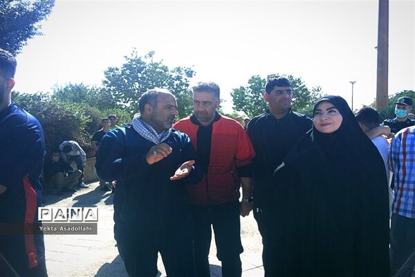 همایش بزرگ پیاده‌روی خانوادگی در شهرستان رباط‌کریم