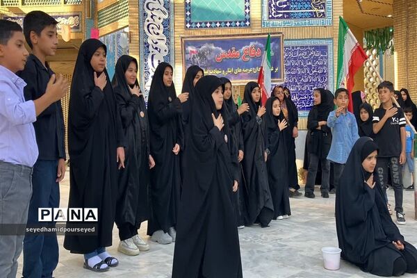 ادای احترام به شهدای دفاع مقدس ابرکوه به مناسبت هفته دفاع مقدس
