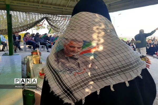 بزرگداشت هفته دفاع مقدس در مزار شهدای پارک خورشید