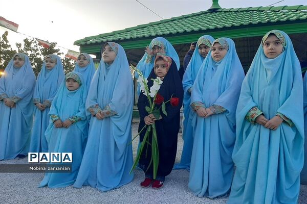 بزرگداشت هفته دفاع مقدس در مزار شهدای پارک خورشید