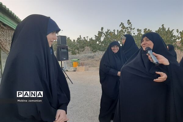 بزرگداشت هفته دفاع مقدس در مزار شهدای پارک خورشید