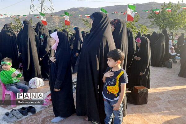 بزرگداشت هفته دفاع مقدس در مزار شهدای پارک خورشید