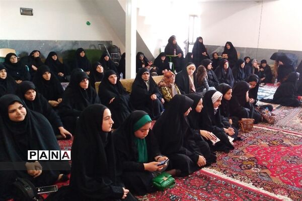 همایش نقش آفرینی بانوان و مساجد در دفاع مقدس