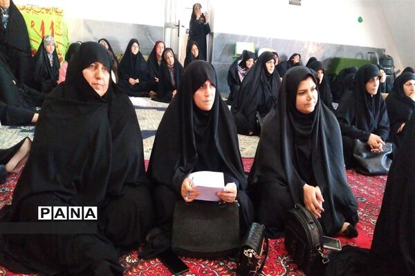 همایش نقش آفرینی بانوان و مساجد در دفاع مقدس