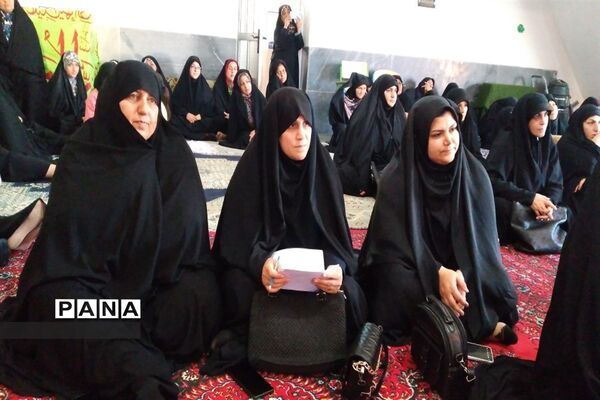 همایش نقش آفرینی بانوان و مساجد در دفاع مقدس