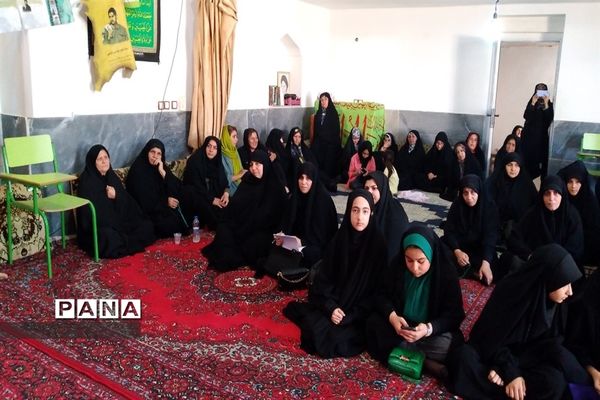 همایش نقش آفرینی بانوان و مساجد در دفاع مقدس