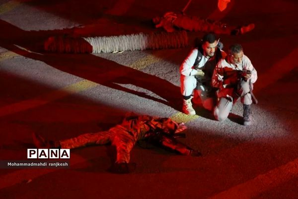 اجرای نمایش برای این خاک در رودان