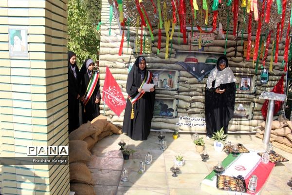 تجدید میثاق دانش‌آموزان مدرسه شاهد شهدای اکباتان با شهید گمنام