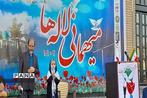 برگزاری مراسم آیین لاله‌ها در امامزاده محمد کرج