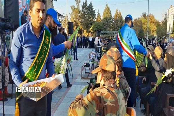 برگزاری مراسم آیین لاله‌ها در امامزاده محمد کرج