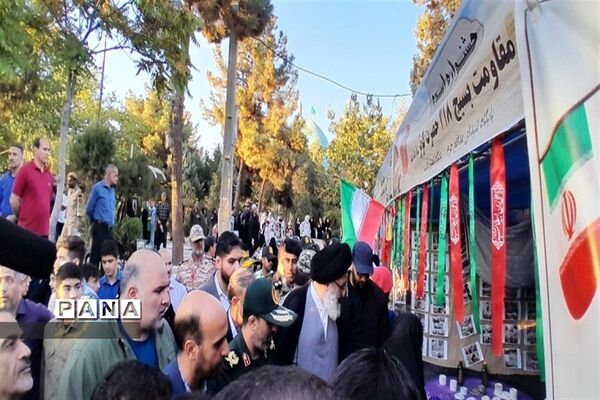 برگزاری مراسم آیین لاله‌ها در امامزاده محمد کرج
