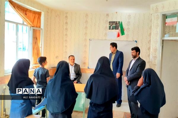 بازدید مدیر آموزش و پرورش شهرستان کلات از مدارس روستاهای قله زو، آقداش و سیرزار