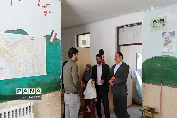 بازدید مدیر آموزش و پرورش شهرستان کلات از مدارس روستاهای قله زو، آقداش و سیرزار
