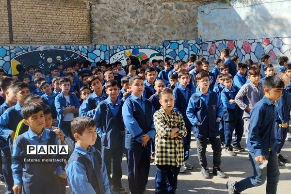 مراسم گرامیداشت روز آتش‌نشان در دبستان دانش رودهن